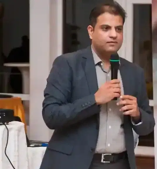 Dr. Suraj Munjal