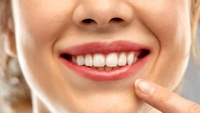 Dental Implant at Max Hospital, Gurgaon